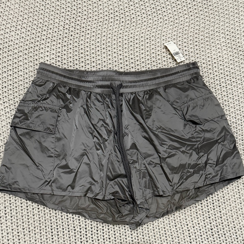 NWT Offline by Aerie Gray Athletic Cargo Shorts